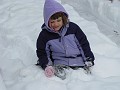 emma_sitting_in_snow